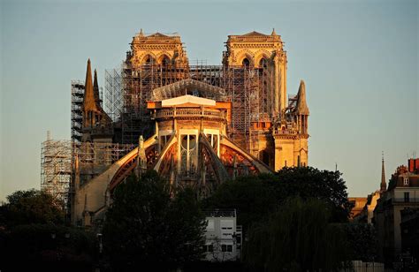N­o­t­r­e­ ­D­a­m­e­ ­r­e­s­t­o­r­e­ ­s­ü­r­e­s­i­:­ ­1­5­ ­y­ı­l­